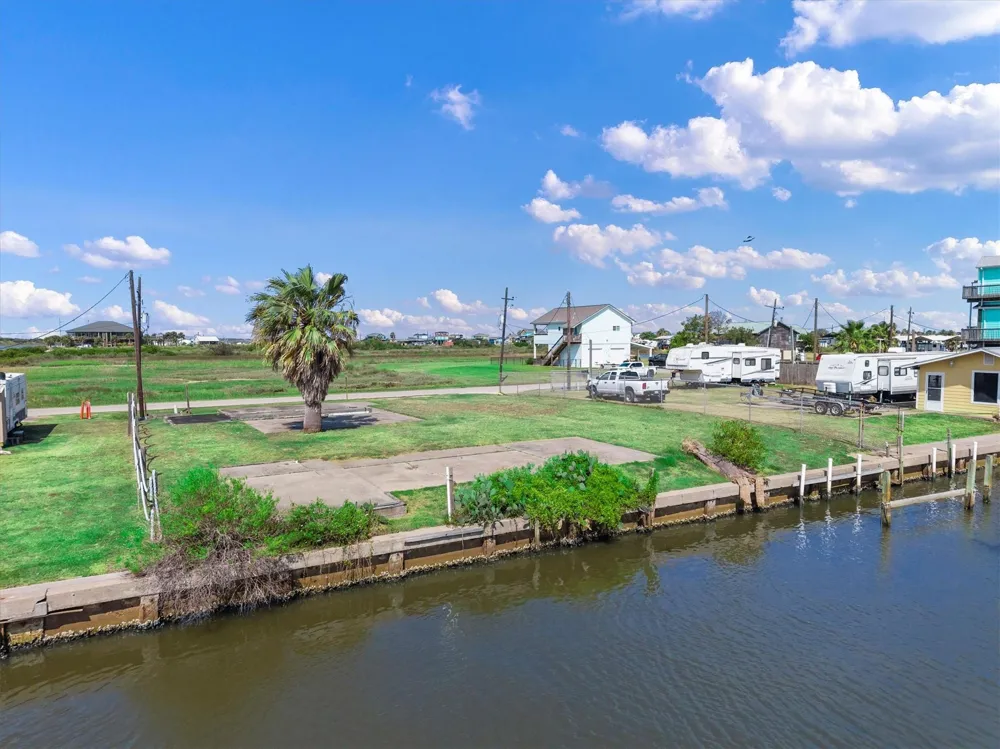 1295 Crystal Beach Road Crystal Beach, TX 77650