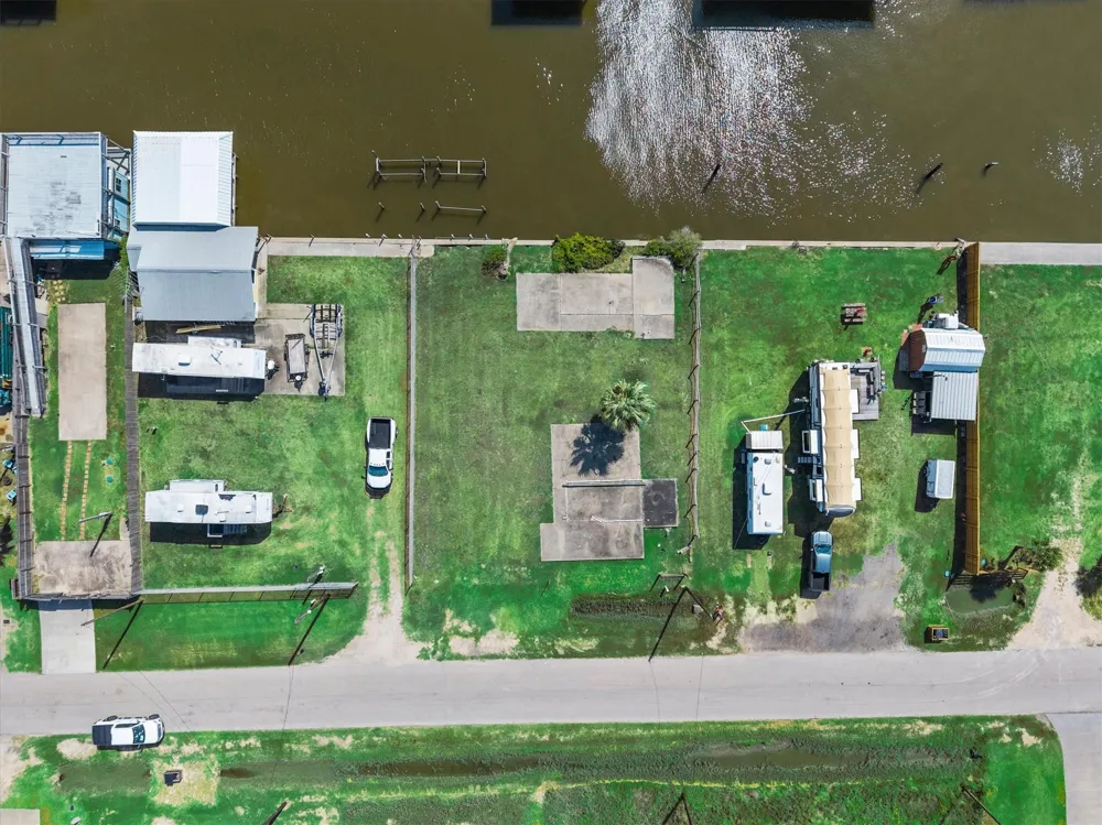 1295 Crystal Beach Road Crystal Beach, TX 77650