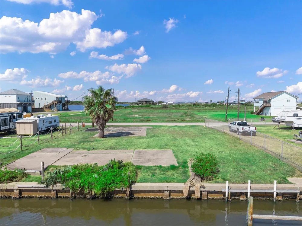 1295 Crystal Beach Road Crystal Beach, TX 77650