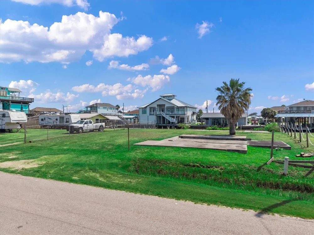 1295 Crystal Beach Road Crystal Beach, TX 77650