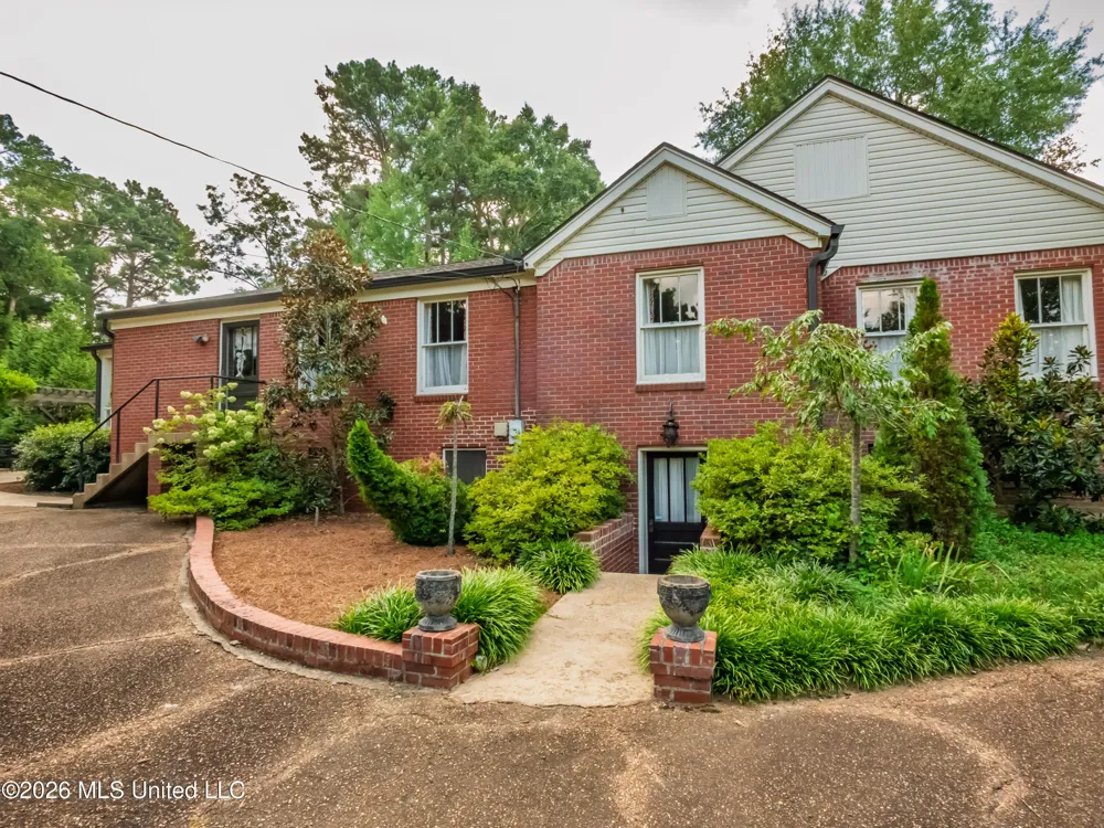 400 Butler Street Sardis, MS 38666