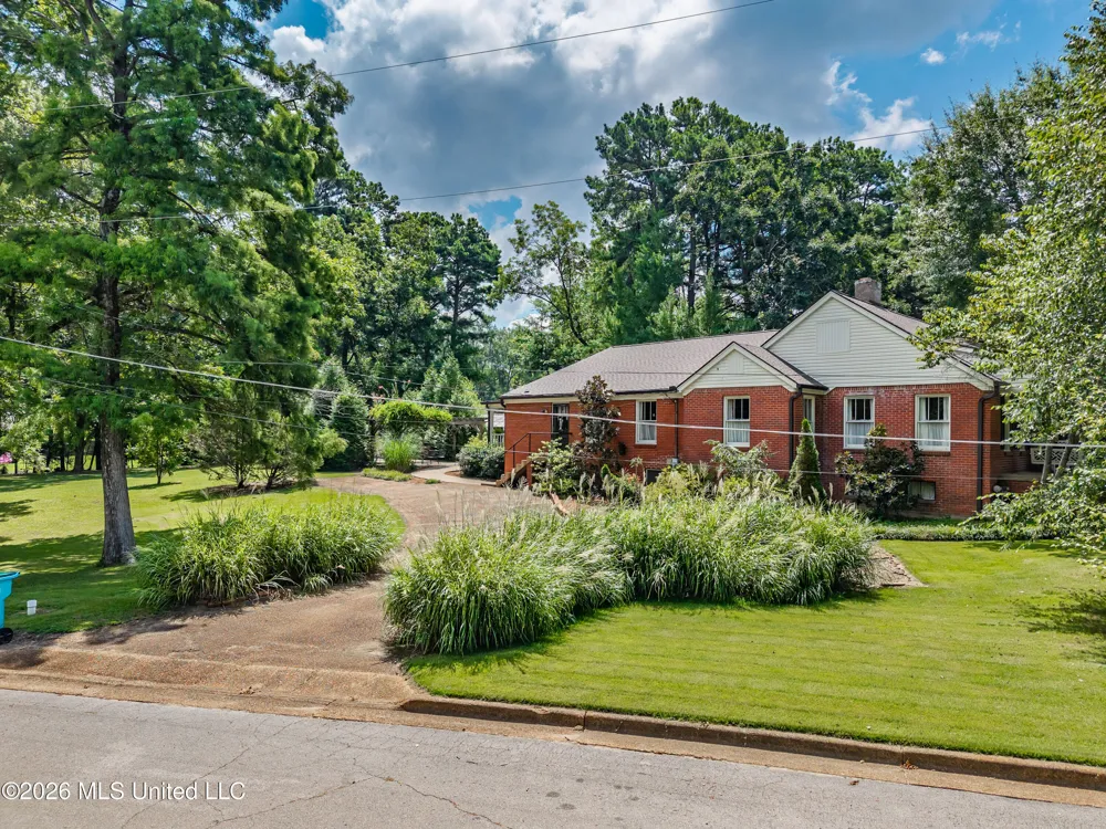 400 Butler Street Sardis, MS 38666