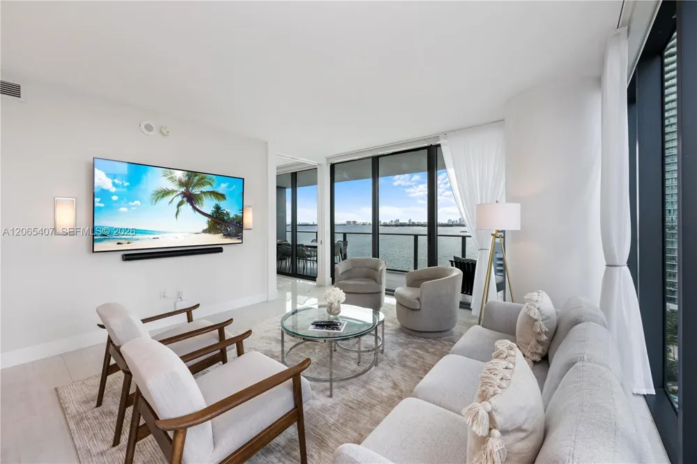 650 NE 32nd St #1501 Miami, FL 33137