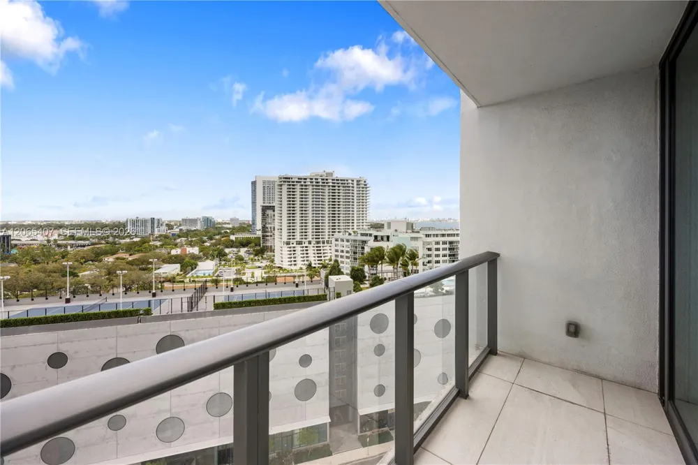 650 NE 32nd St #1501 Miami, FL 33137