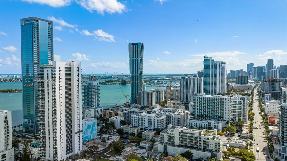 650 NE 32nd St #1501 Miami, FL 33137