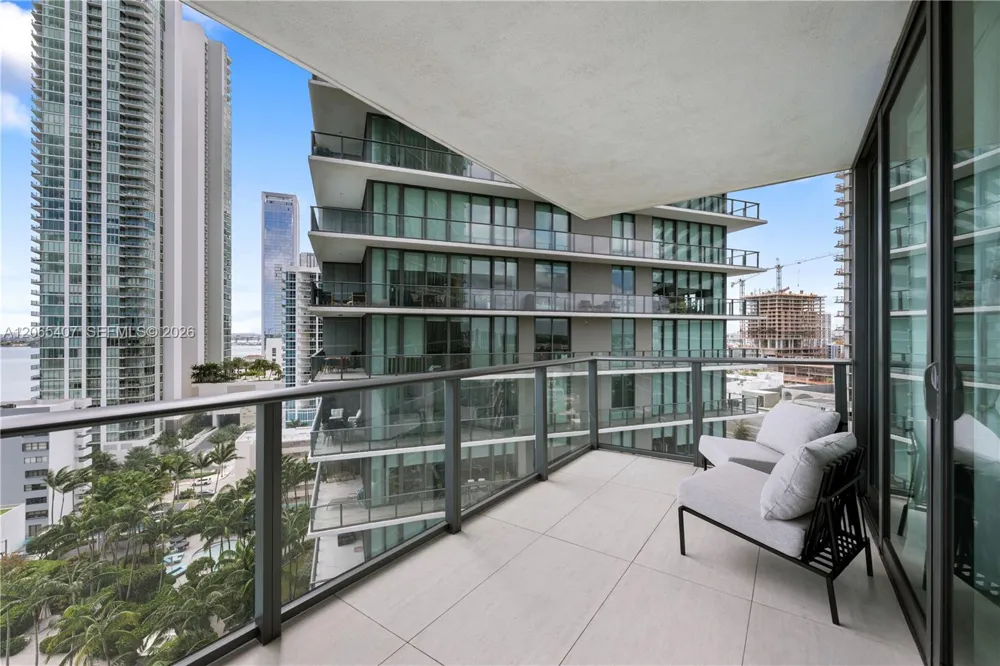 650 NE 32nd St #1501 Miami, FL 33137