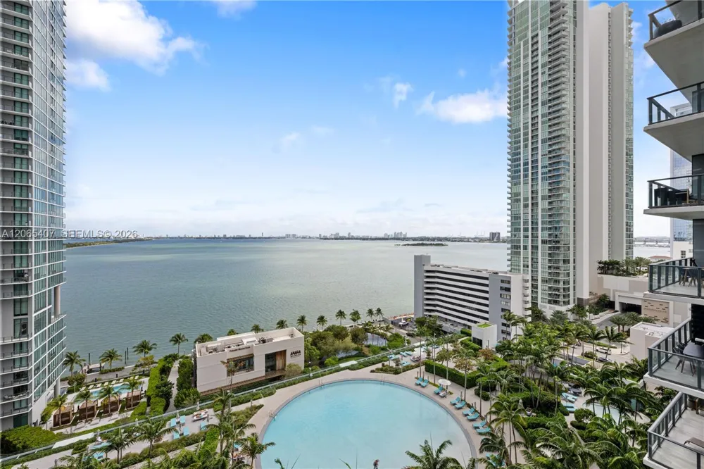 650 NE 32nd St #1501 Miami, FL 33137