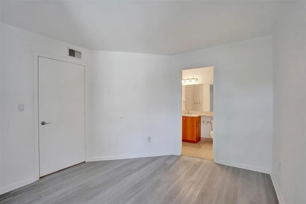 1050 CRYSTAL WAY Delray Beach, FL 33444