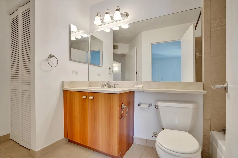 1050 CRYSTAL WAY Delray Beach, FL 33444