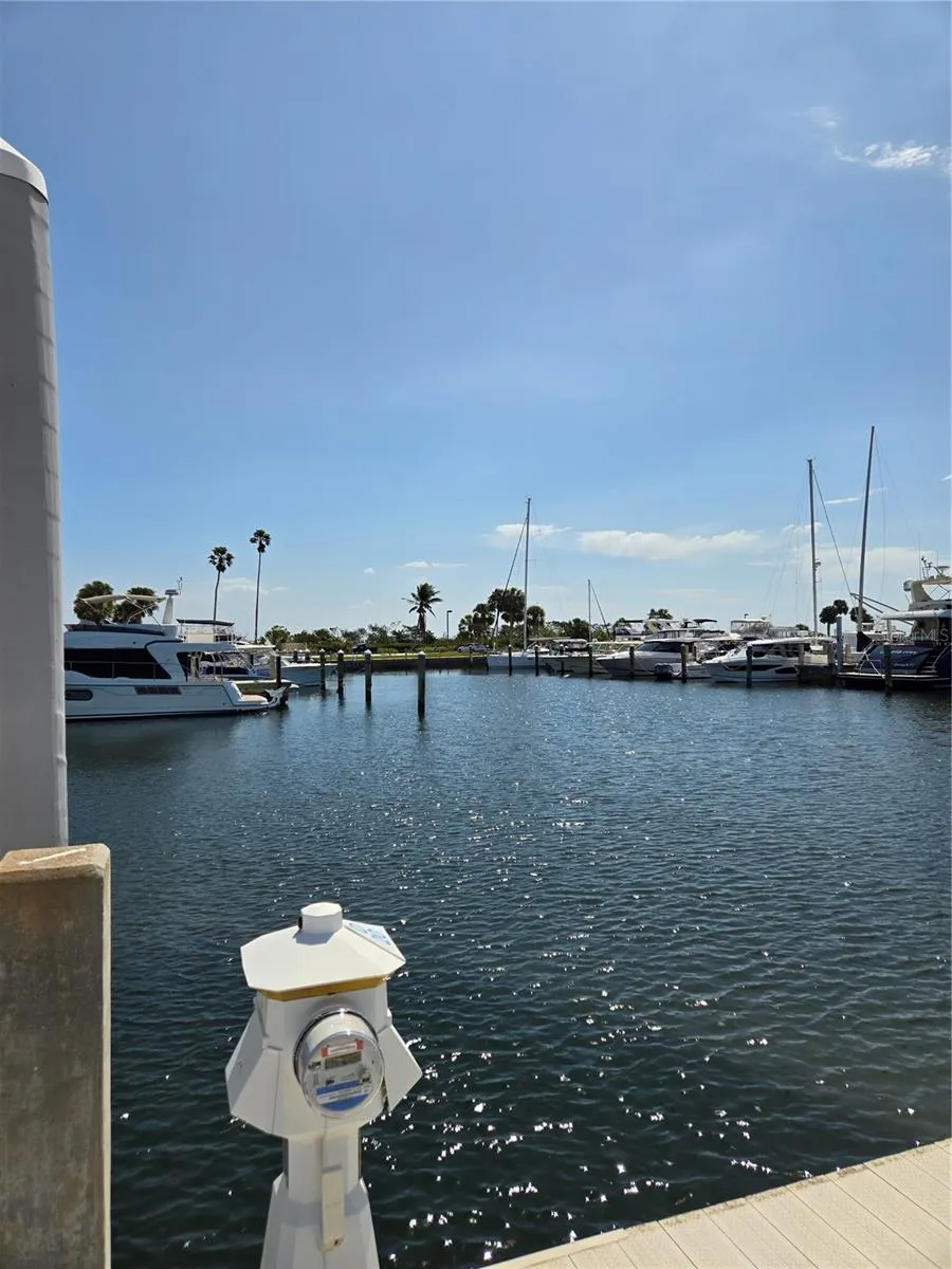 2800 HARBOURSIDE DRIVE #D-16 Longboat Key, FL 34228