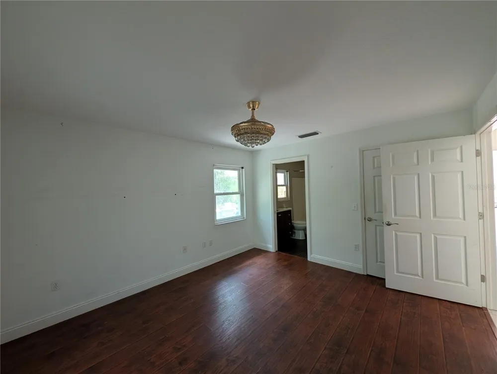 638 JEFFERSON AVENUE #15 Sarasota, FL 34237