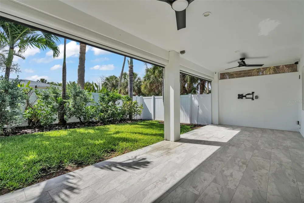 965 BRUCE AVENUE Clearwater Beach, FL 33767