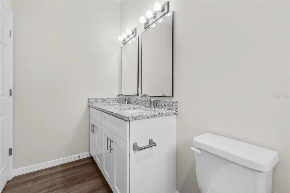 5017 FINDERS COURT Tampa, FL 33617