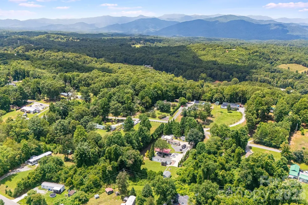 340 and 298 Apache Path Marion, NC 28752