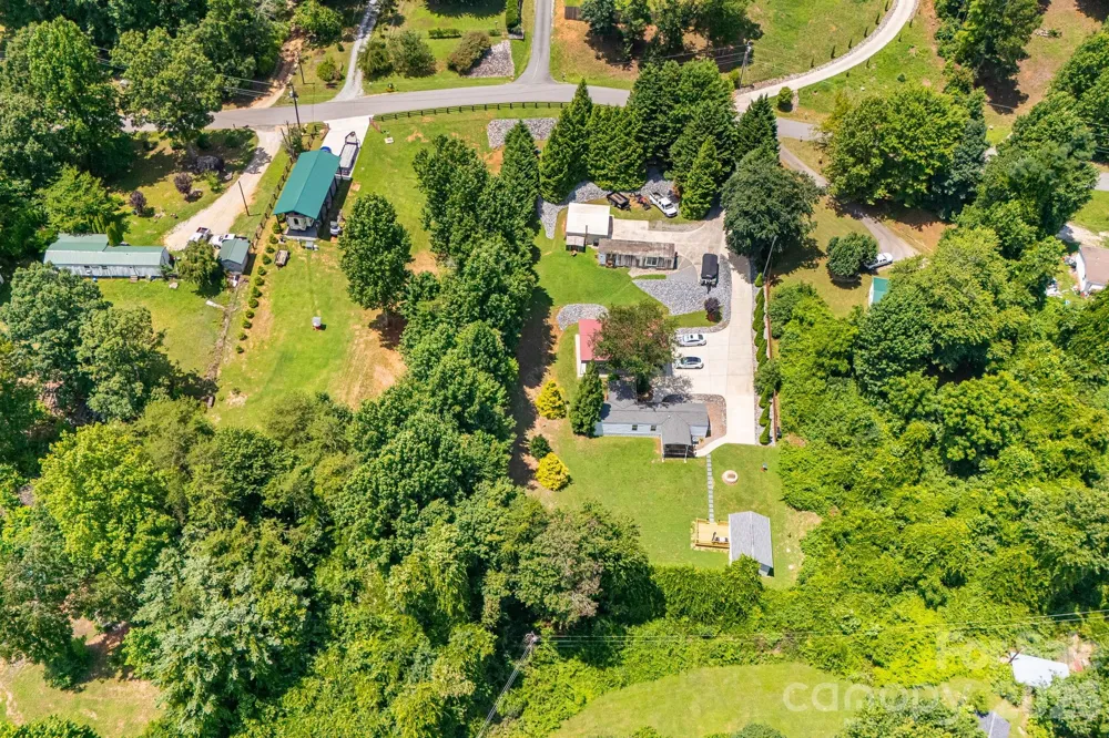 340 and 298 Apache Path Marion, NC 28752