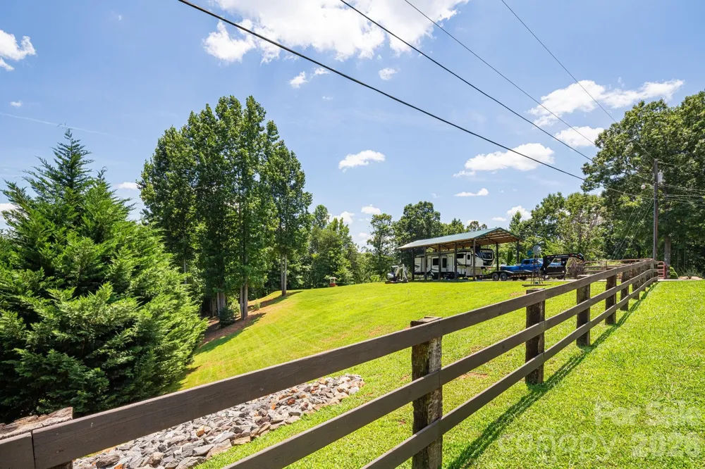 340 and 298 Apache Path Marion, NC 28752