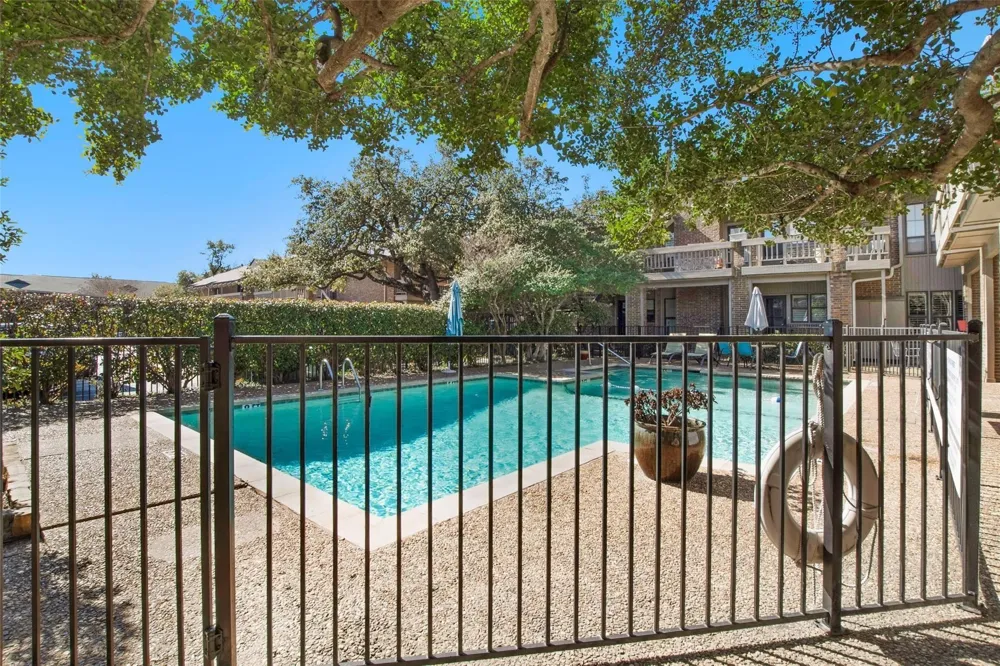 10660 Park Village Place #Unit C Dallas, TX 75230