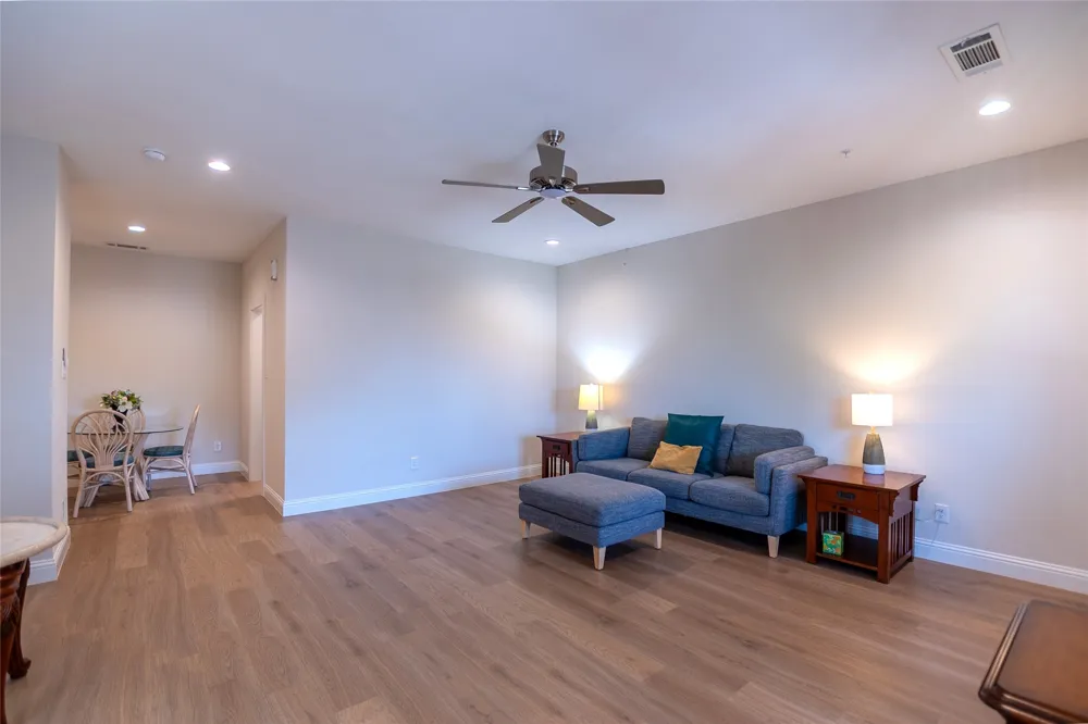 10660 Park Village Place #Unit C Dallas, TX 75230