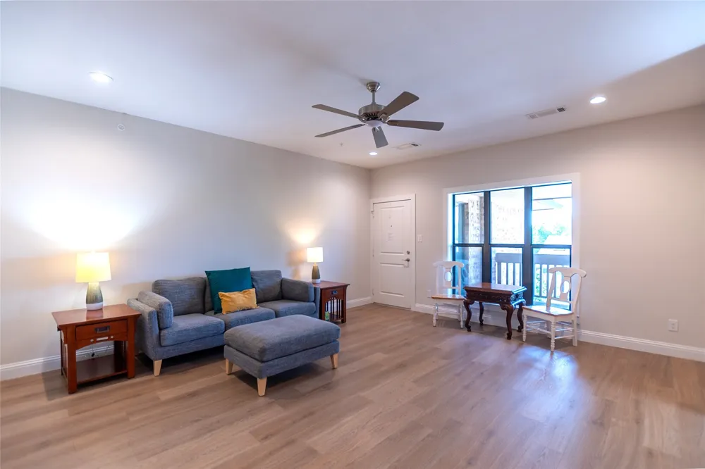 10660 Park Village Place #Unit C Dallas, TX 75230