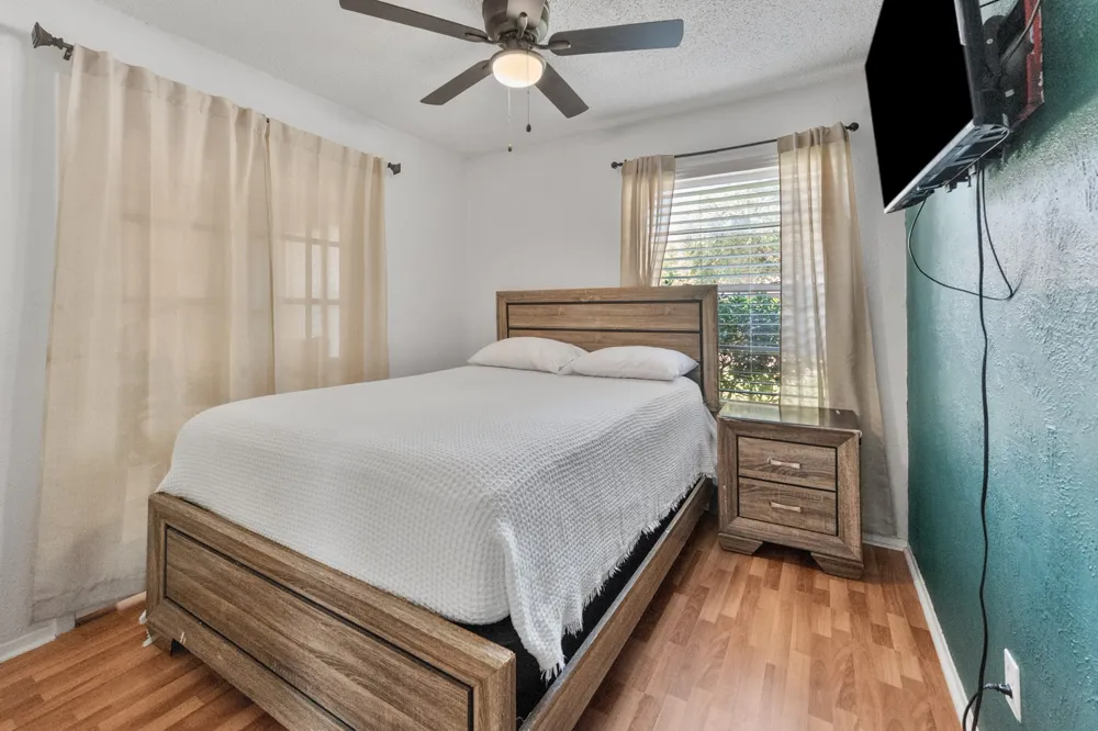 5732 Bonner Drive Haltom City, TX 76148