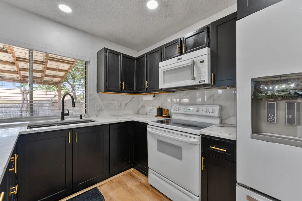 5732 Bonner Drive Haltom City, TX 76148