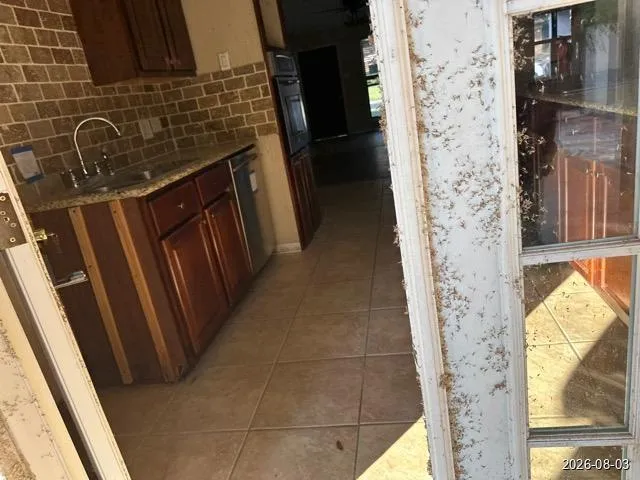 4915 Chedder Drive San Antonio, TX 78229