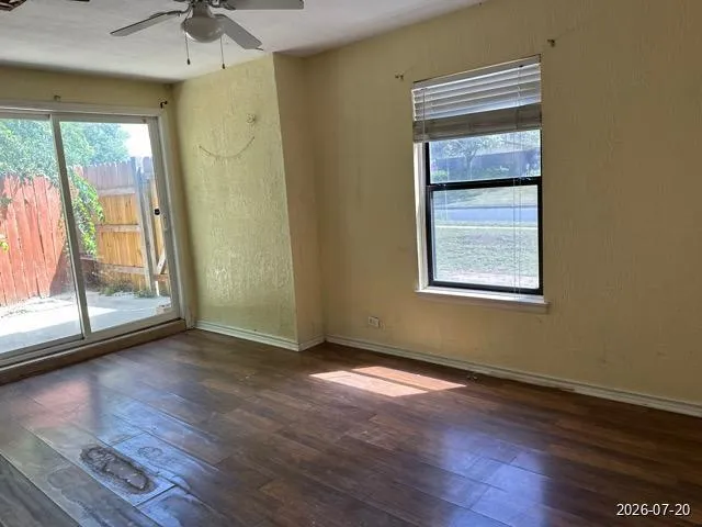4915 Chedder Drive San Antonio, TX 78229