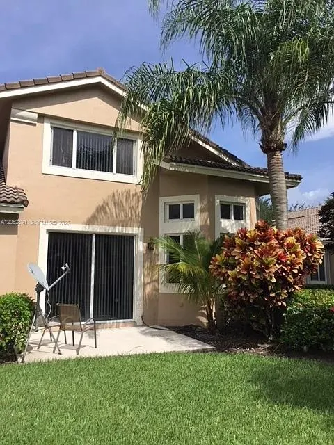 1092 SW 158th Ave Pembroke Pines, FL 33027