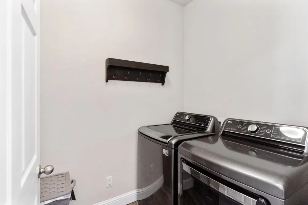 28047 Sky Lake Drive Friant, CA 93626