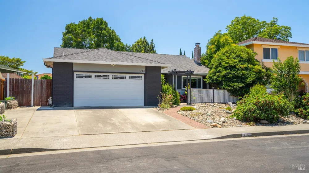 713 Dogwood Circle Fairfield, CA 94533