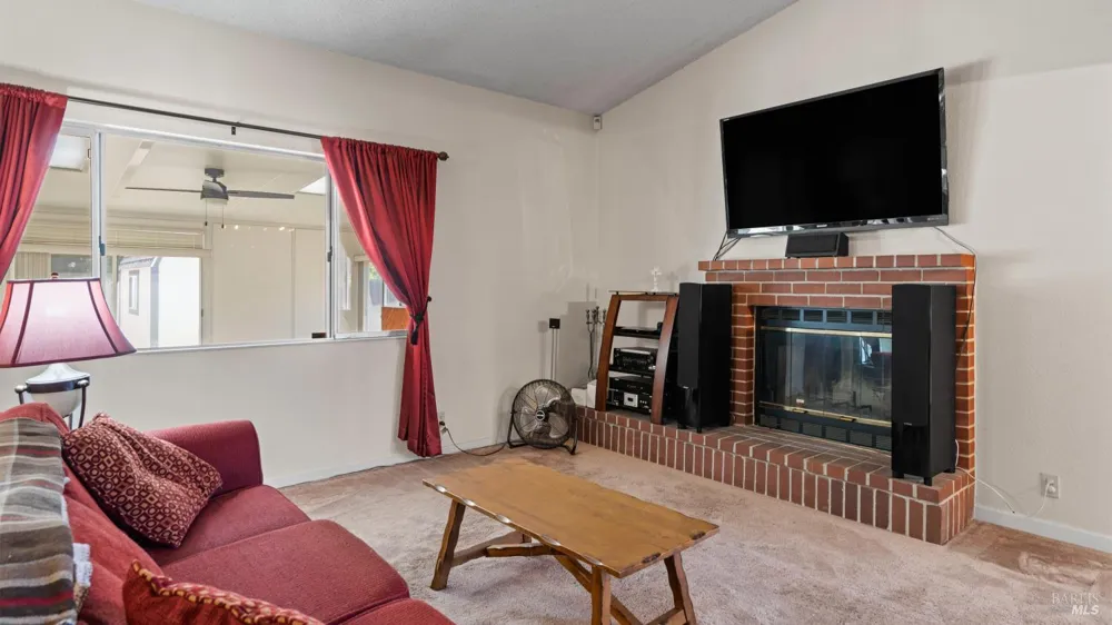 393 Limerick Way Vacaville, CA 95688