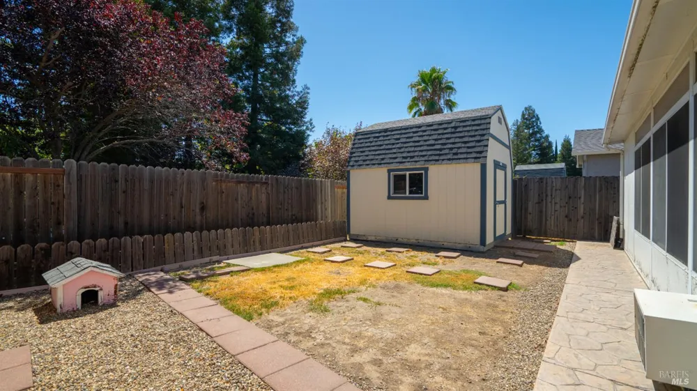 393 Limerick Way Vacaville, CA 95688