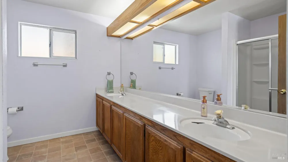 393 Limerick Way Vacaville, CA 95688