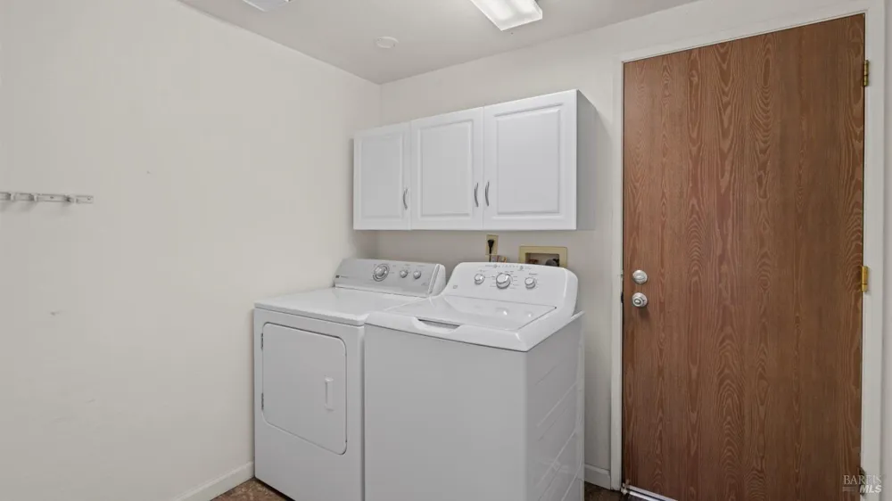 393 Limerick Way Vacaville, CA 95688