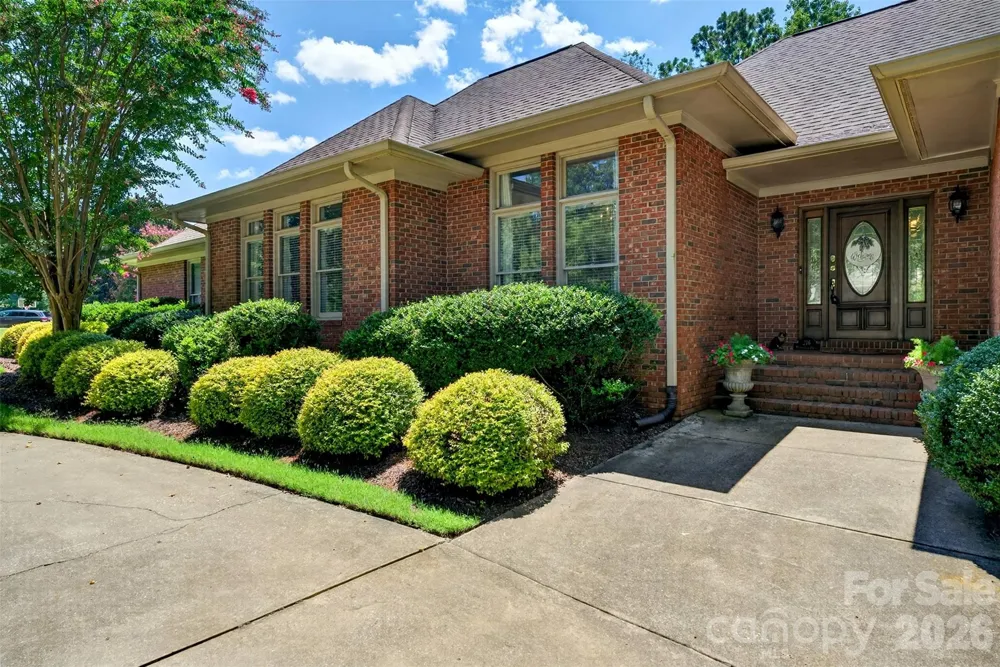 216 Muirfield Drive Spartanburg, SC 29306