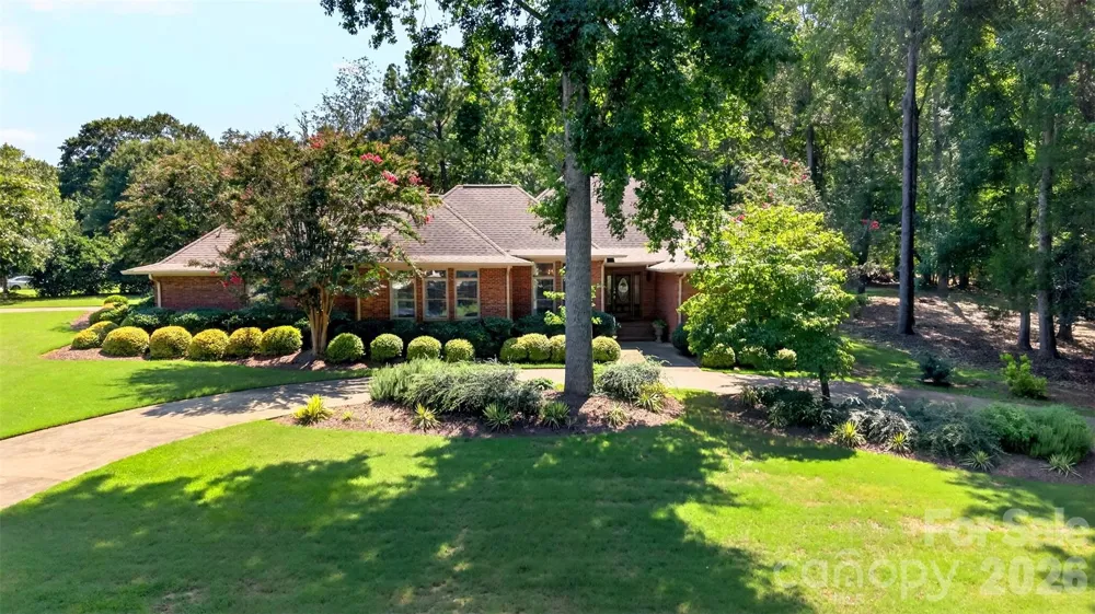 216 Muirfield Drive Spartanburg, SC 29306