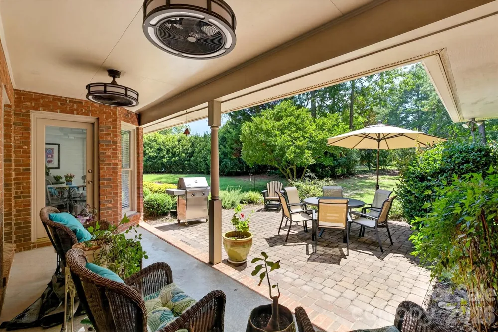 216 Muirfield Drive Spartanburg, SC 29306