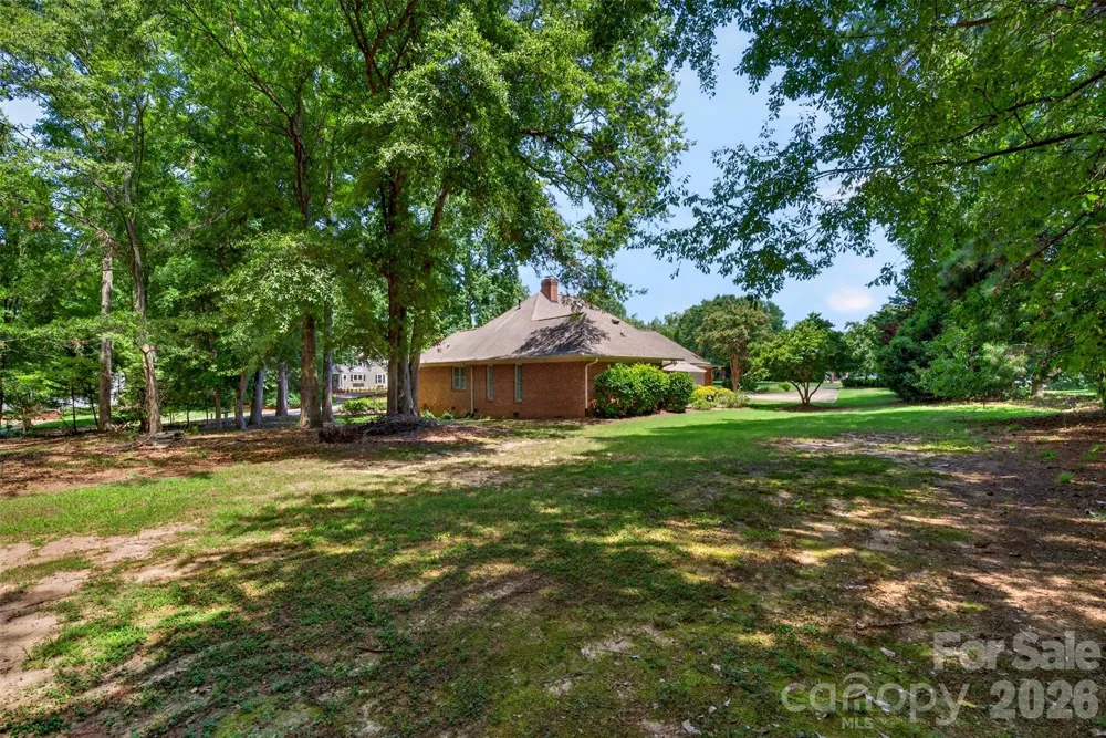 216 Muirfield Drive Spartanburg, SC 29306