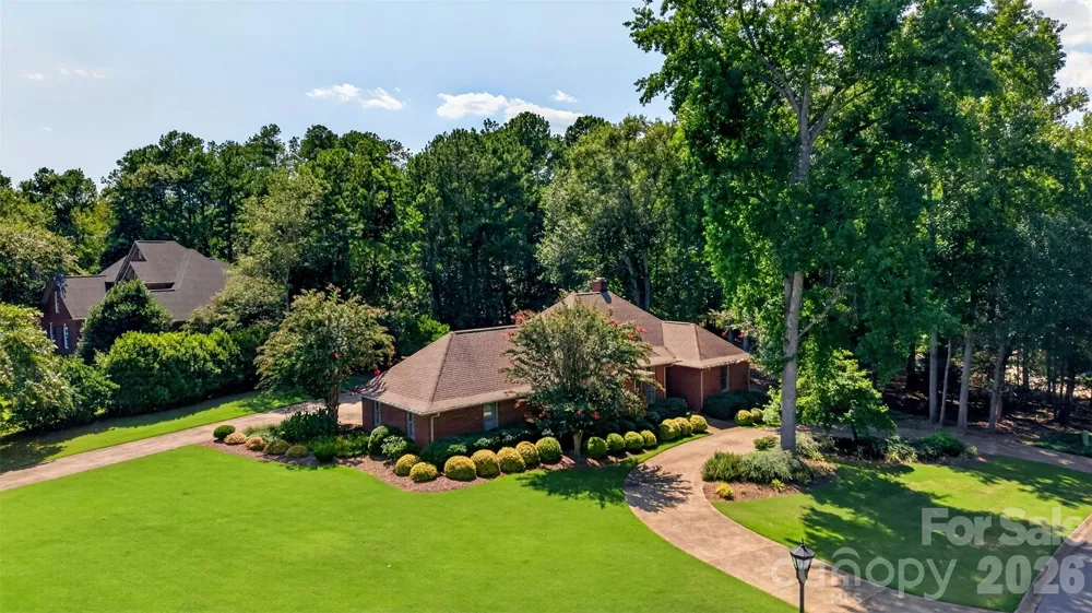 216 Muirfield Drive Spartanburg, SC 29306