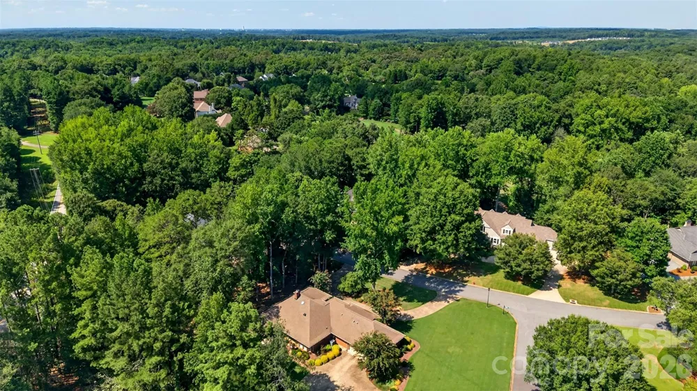 216 Muirfield Drive Spartanburg, SC 29306