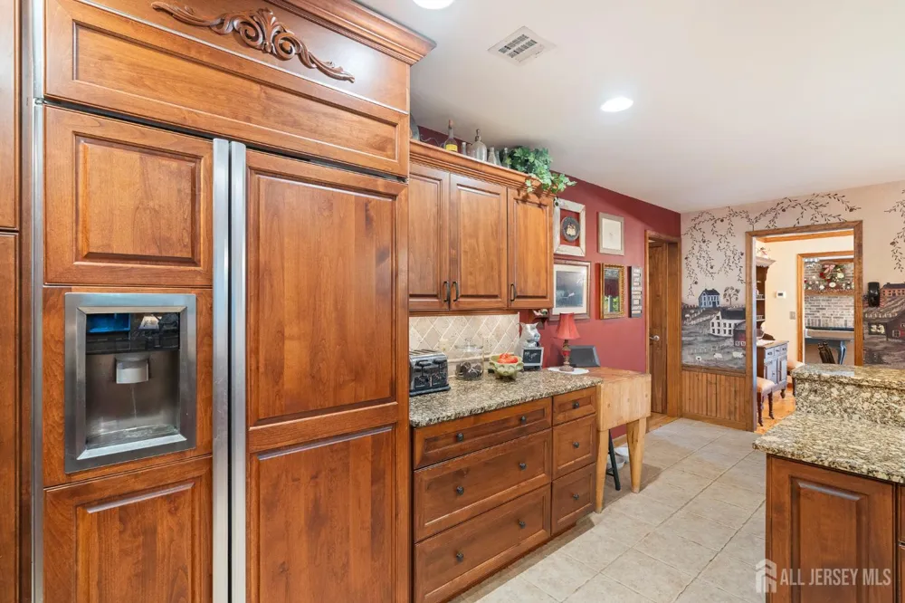 655 524 Route Allentown, NJ 08501