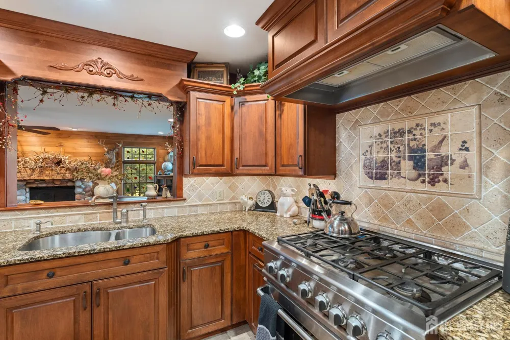 655 524 Route Allentown, NJ 08501