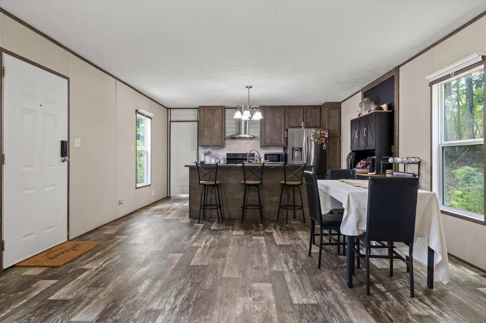 6183 Marie Lane Harrison, TN 37341