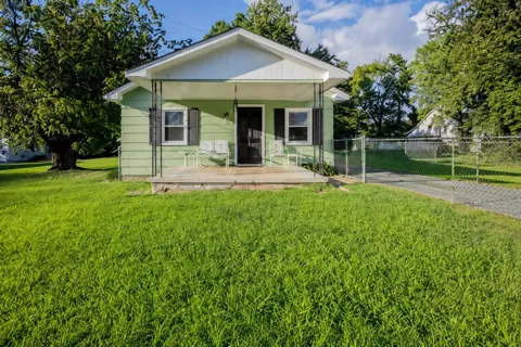 5807 Clover Street
