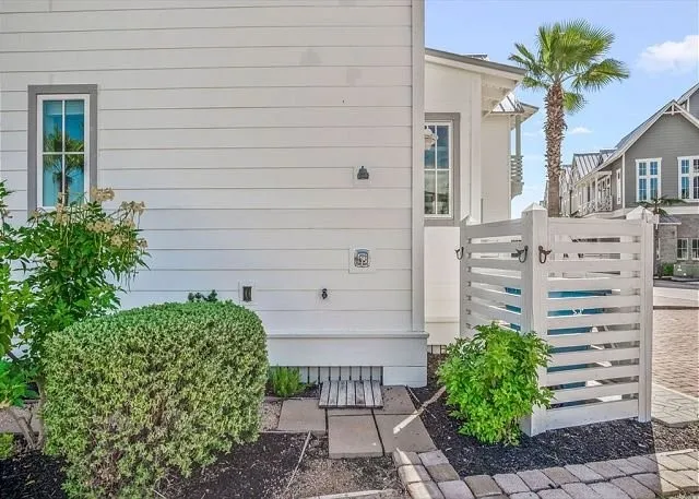 230 Round Road #B1 Port Aransas, TX 78373