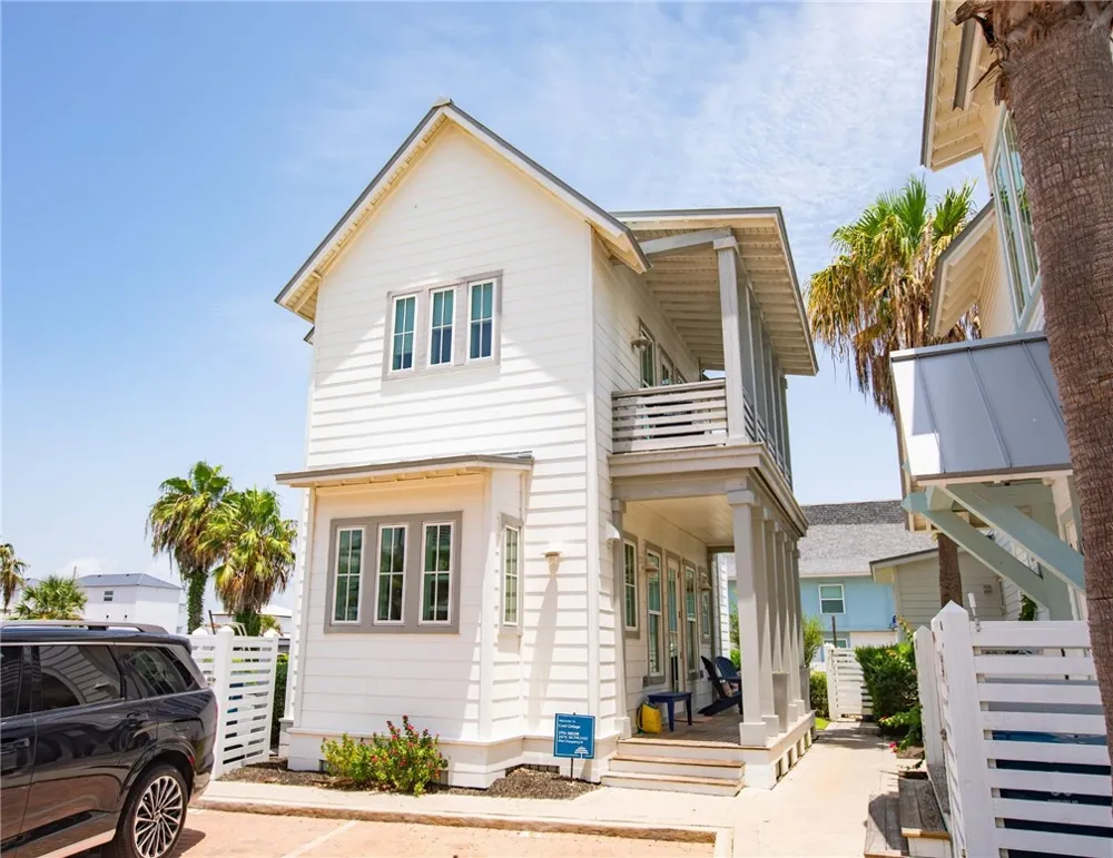 230 Round Road #B1 Port Aransas, TX 78373