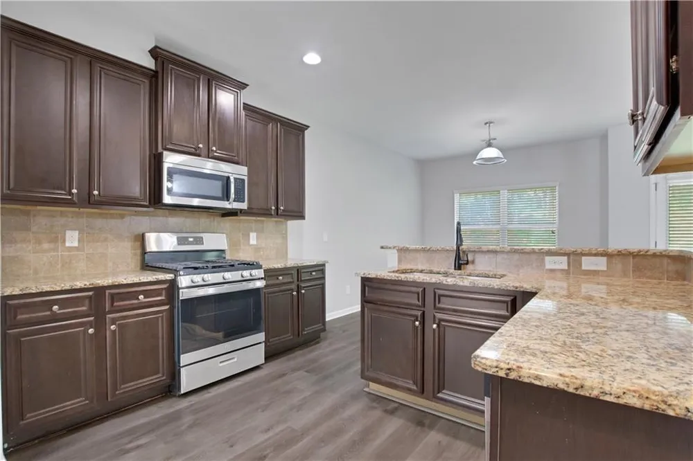 6740 Oak Hill Place Union City, GA 30213