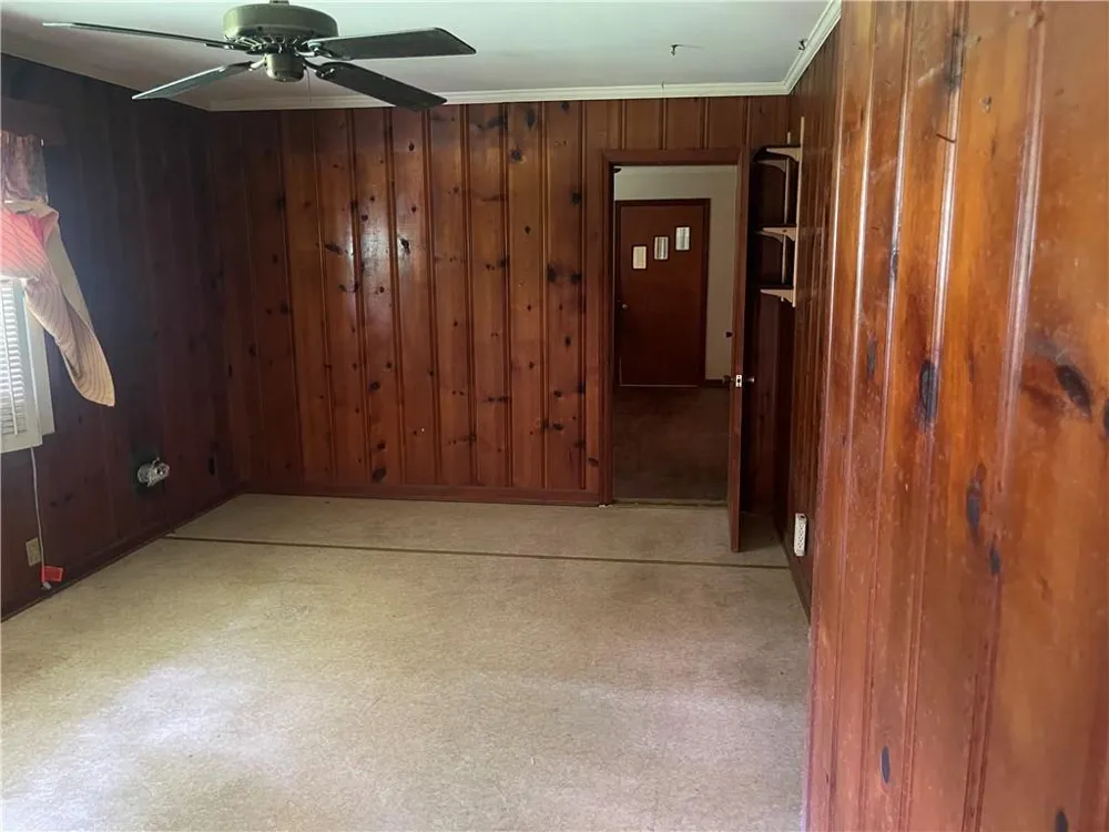 172 Raymond Carson Newnan, GA 30265