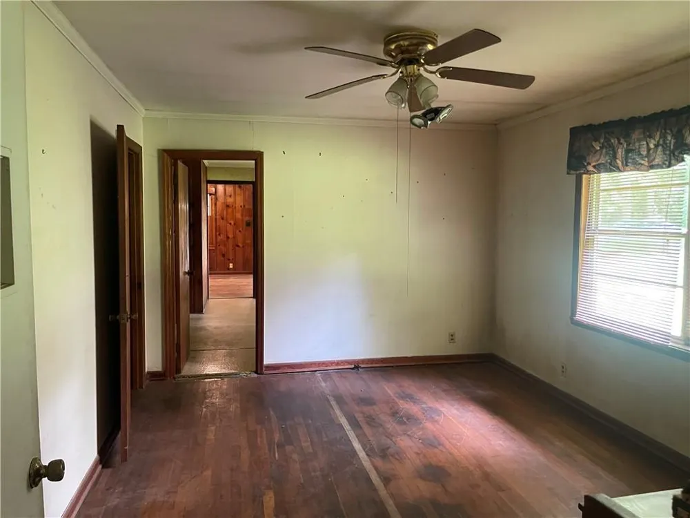 172 Raymond Carson Newnan, GA 30265