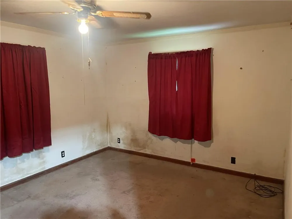 172 Raymond Carson Newnan, GA 30265